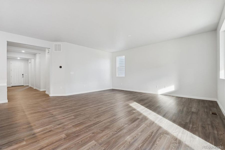 Spacious, unfurnished interior of a new home in Farmlore, Brighton (Image 15).