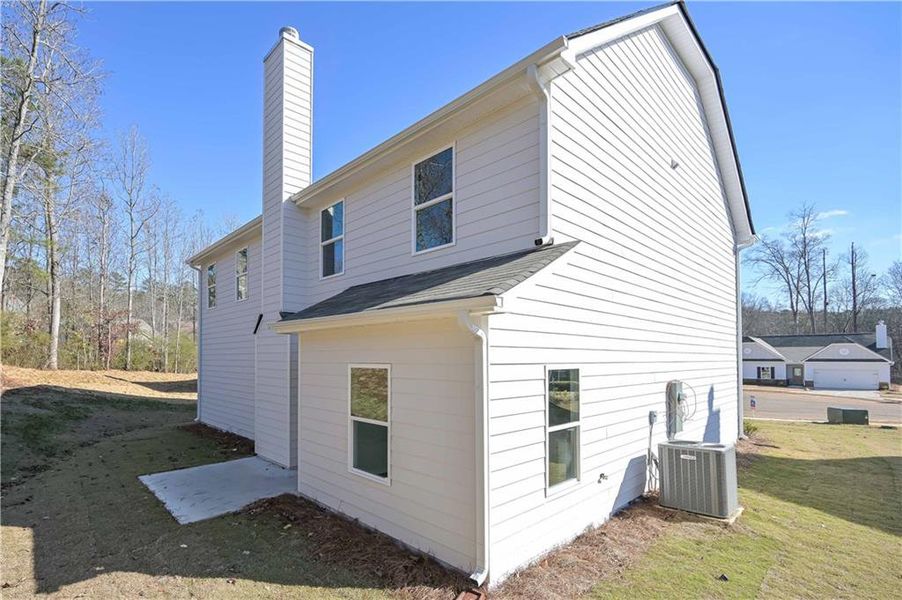 Exterior details and patio area of a home in , Villa Rica (Image 4).