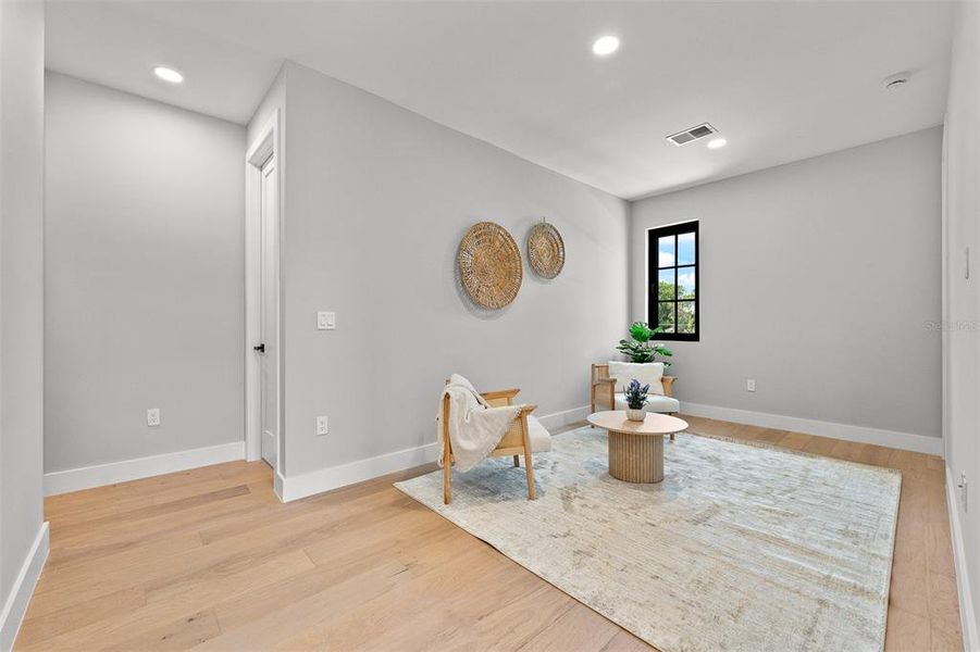 Furnished interior view inside a new home in College Park, Orlando (Image 51).