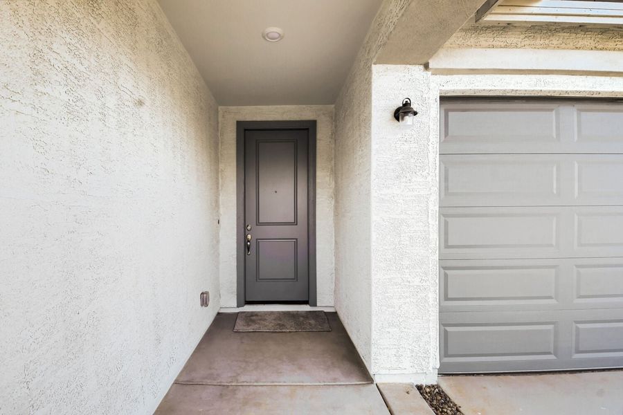 1,705sf New Home in Maricopa, AZ.  - Slide 5