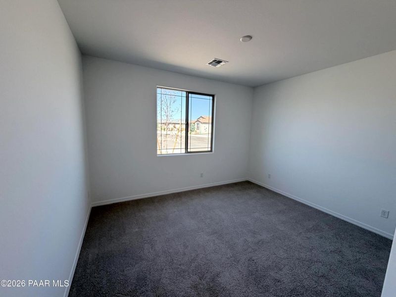 Spacious, unfurnished interior of a new home in North Ridge at Pronghorn Ranch, Prescott Valley (Image 21).