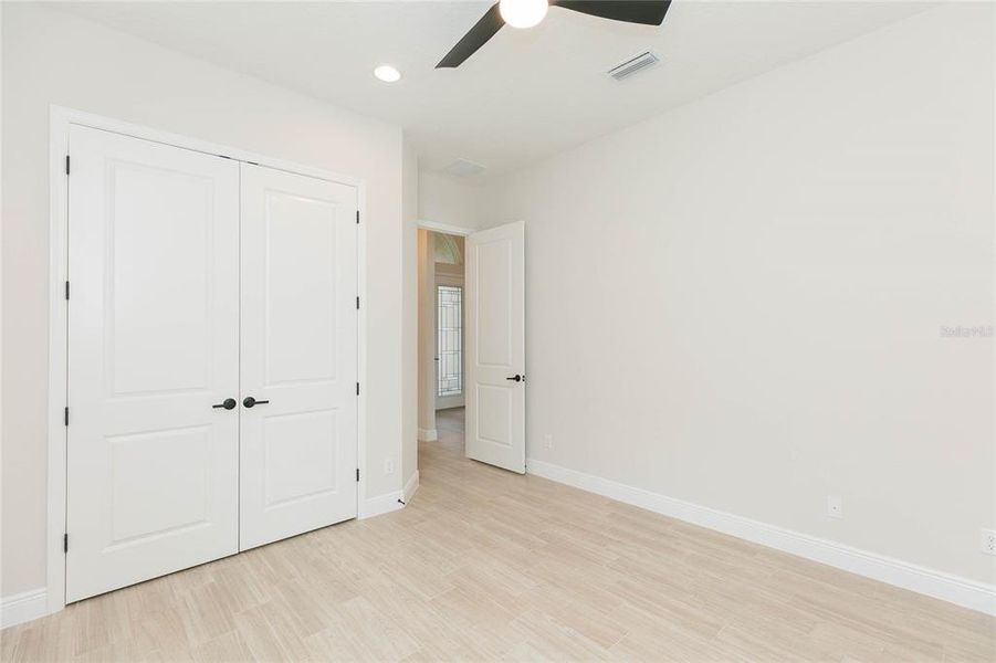 Spacious, unfurnished interior of a new home in , San Antonio (Image 45).