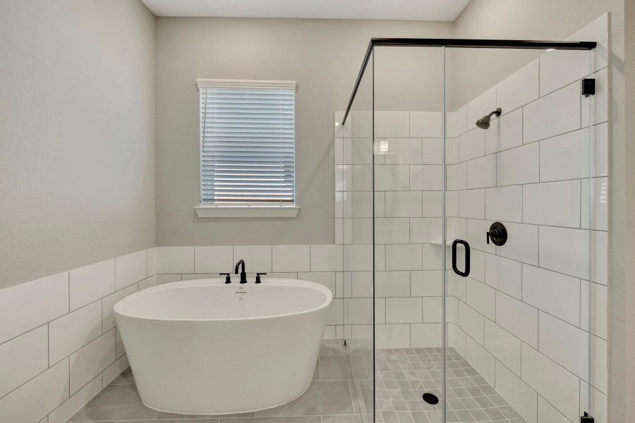 Furnished interior view inside a new home in Riceland - Summit Collection, Mont Belvieu (Image 3).