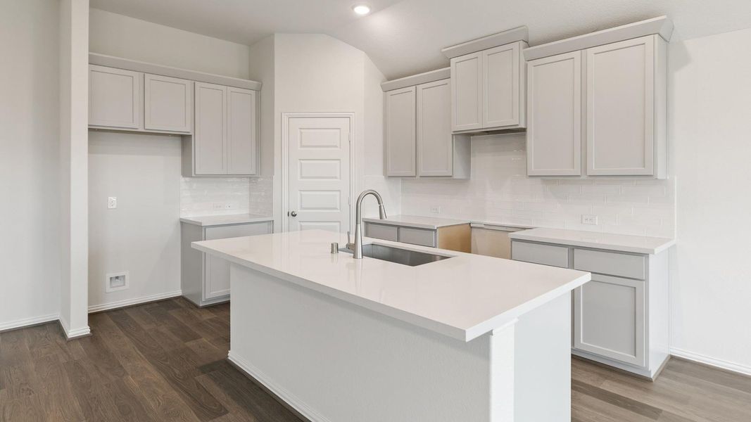 Similar Home photos of similar floorplans, not pictures of actual home. Similar Home photos of similar floorplans, not pictures of actual home.