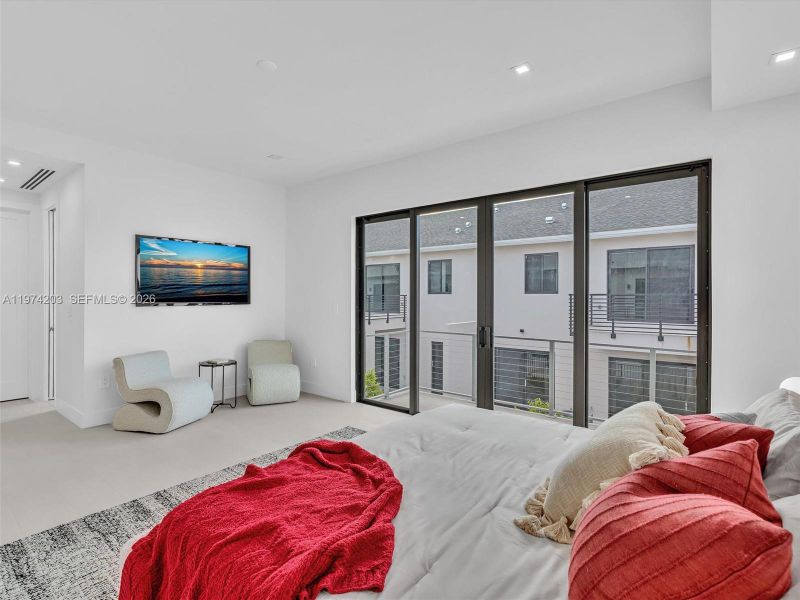 Furnished interior view inside a new home in , Dania Beach (Image 75).