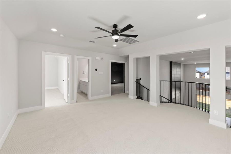 Spacious, unfurnished interior of a new home in Valencia on The Lake, Little Elm (Image 24).