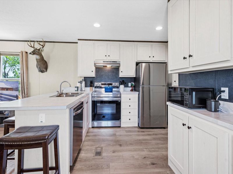 Furnished interior view inside a new home in , La Vernia (Image 4).