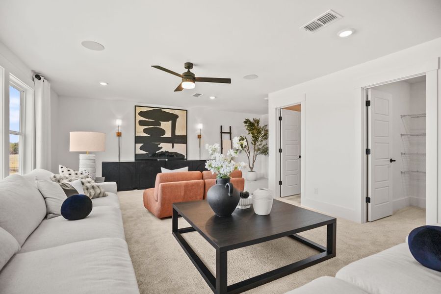 Representative furnished interior of a home built from the Stonegate by Pulte Homes in The Retreat at Carolina Ridge, Harrisburg (Image 79). Representative furnished interior of a home built from the Stonegate by Pulte Homes in The Retreat at Carolina Ridge, Harrisburg (Image 79).