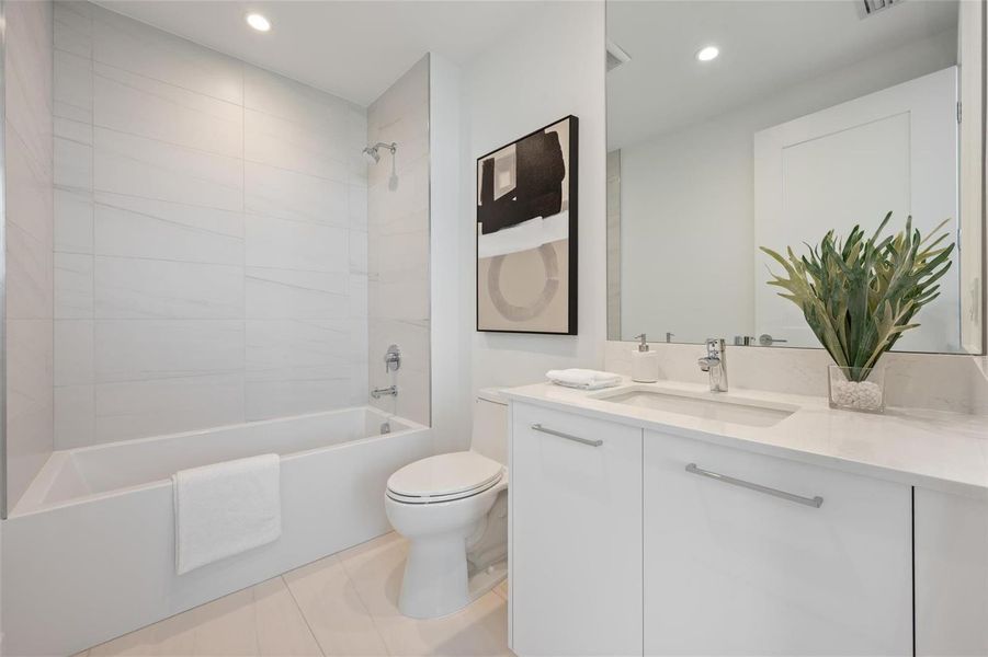 2nd Bathroom