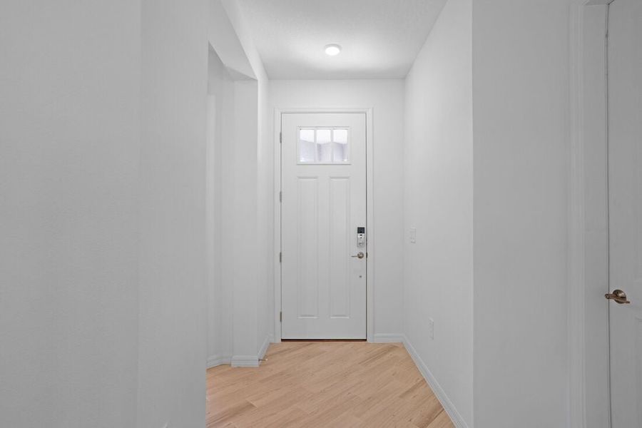 Spacious, unfurnished interior of a new home in Center Lake Ranch Community Group Page, St. Cloud (Image 15).