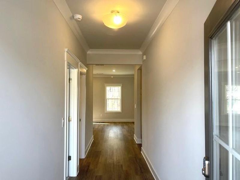 Spacious, unfurnished interior of a new home in Ponderosa Farms Estates, Gainesville (Image 14).