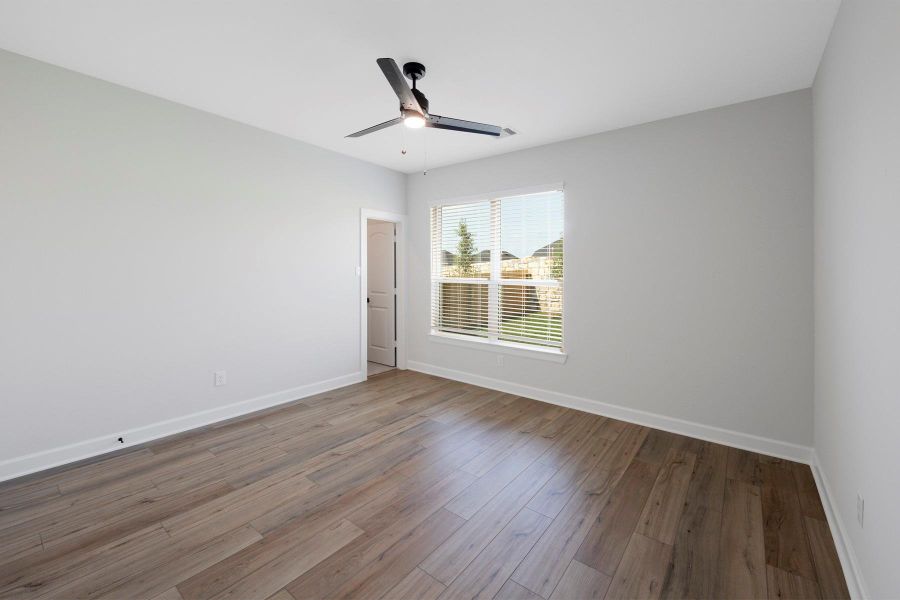 Spacious, unfurnished interior of a new home in Wedgewood Forest, Conroe (Image 16). Spacious, unfurnished interior of a new home in Wedgewood Forest, Conroe (Image 16).