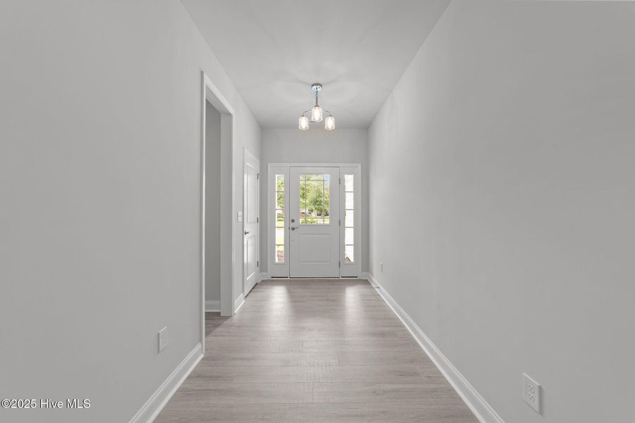 Spacious, unfurnished interior of a new home in Rutledge, Shallotte (Image 8).