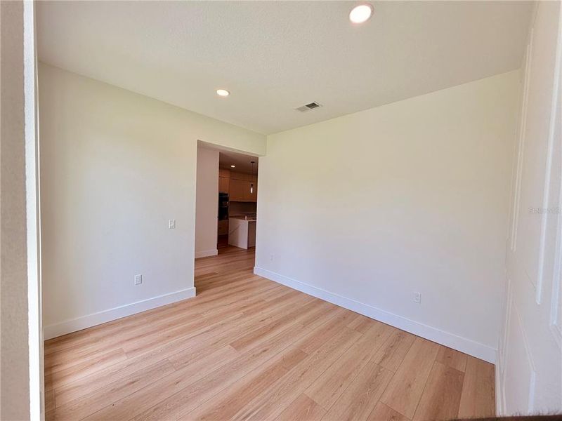Spacious, unfurnished interior of a new home in , Port Charlotte (Image 28).