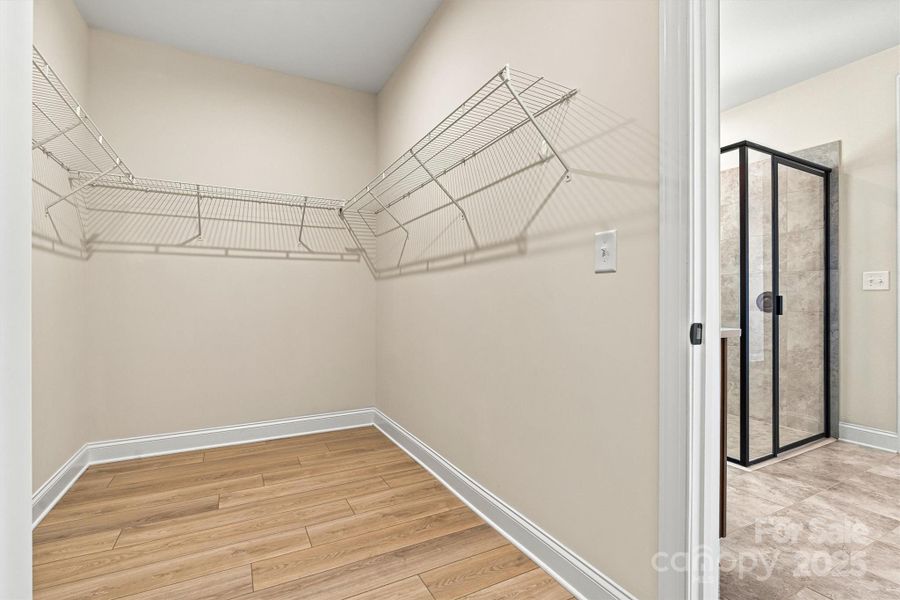 Image 43 of a home in . Image 43 of a home in .