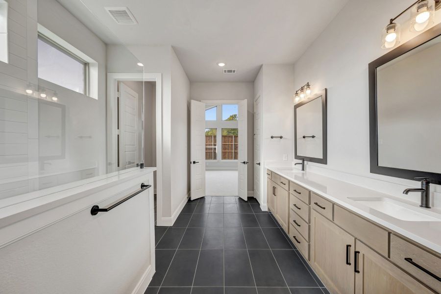 Owner's Bath Owner's Bath