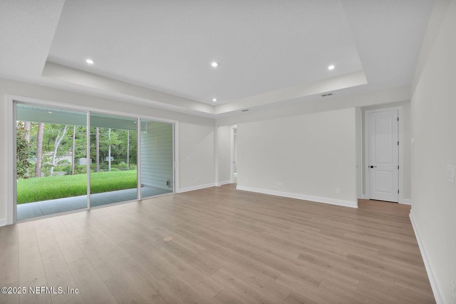 Spacious, unfurnished interior of a new home in Creighton Pointe, Fleming Island (Image 43). Spacious, unfurnished interior of a new home in Creighton Pointe, Fleming Island (Image 43).