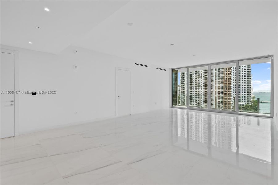 Spacious, unfurnished interior of a new home in , Miami (Image 26).