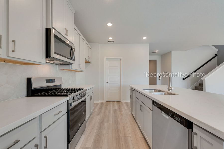 Photo representation of the Jasmine floorplan. Colors, finishes and options will vary. Photo representation of the Jasmine floorplan. Colors, finishes and options will vary.