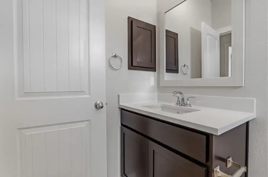 Representative furnished interior of a home built from the Poppy by View Homes in Paseo del Este, El Paso (Image 27).
