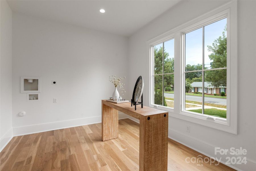 Washer/Dryer Hookup in Primary Bedroom Closet