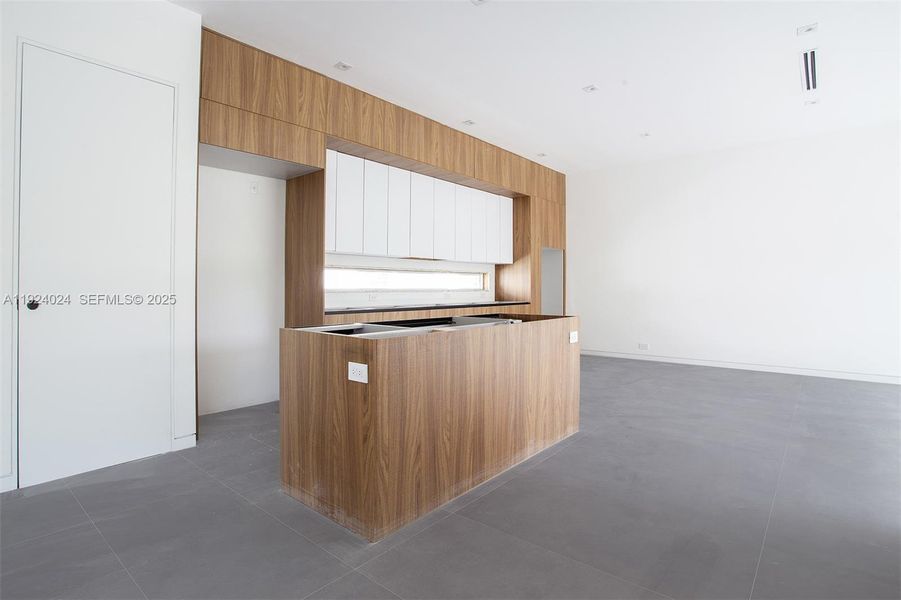 Image 51 of a home in .