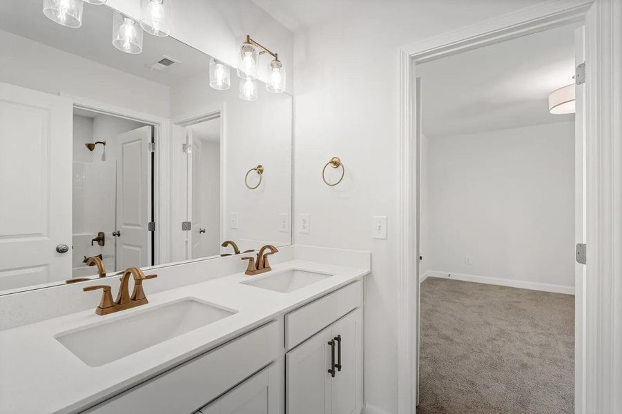 The Brookston E Bathroom