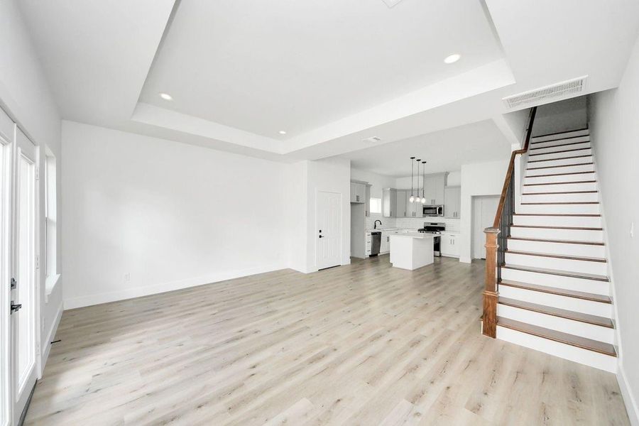 Spacious, unfurnished interior of a new home in , Houston (Image 16).
