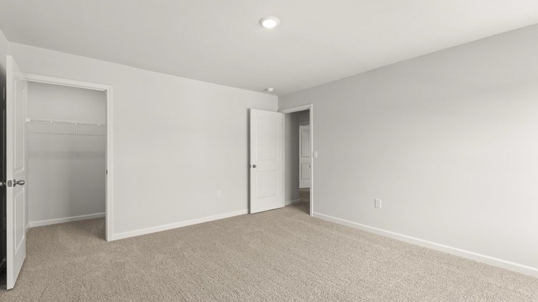 Representative unfurnished interior of a home built from the Penwell by D.R. Horton in Oakleigh Glen, Dallas (Image 26). Representative unfurnished interior of a home built from the Penwell by D.R. Horton in Oakleigh Glen, Dallas (Image 26).