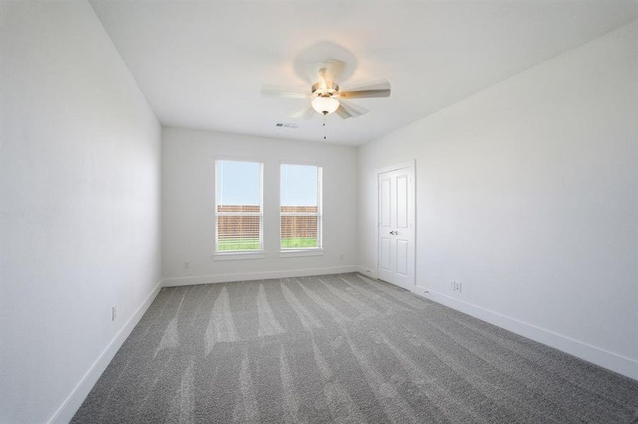 Spacious, unfurnished interior of a new home in Westridge, McKinney (Image 13).