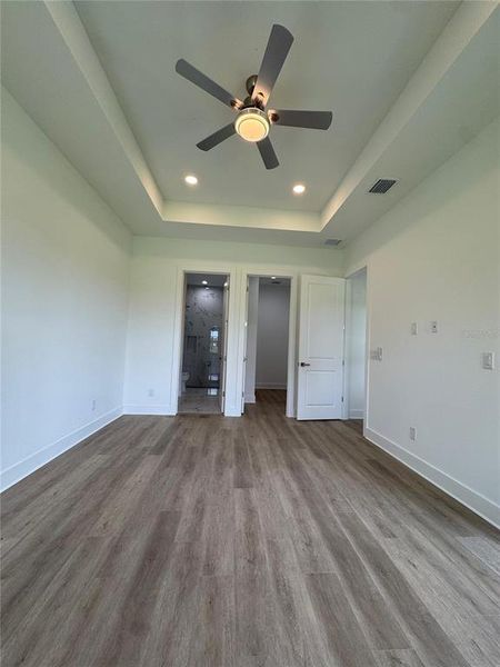 Spacious, unfurnished interior of a new home in , Rotonda West (Image 7).