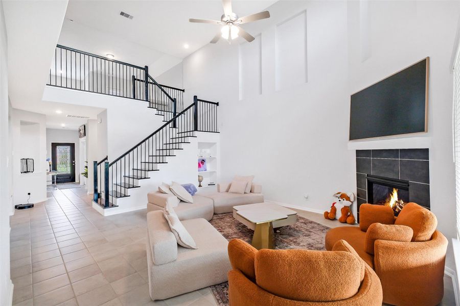 Furnished interior view inside a new home in , Katy (Image 13).