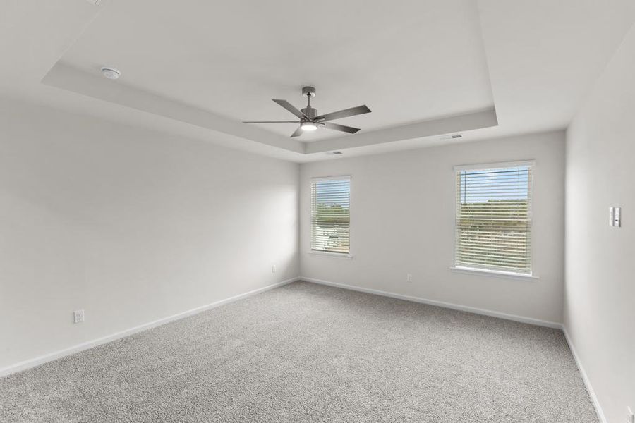Spacious, unfurnished interior of a new home in Halton Oaks, Spartanburg (Image 22).