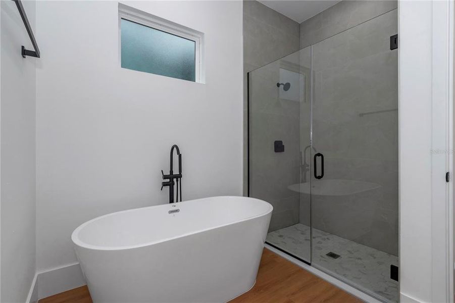 Furnished interior view inside a new home in , Ocala (Image 5).