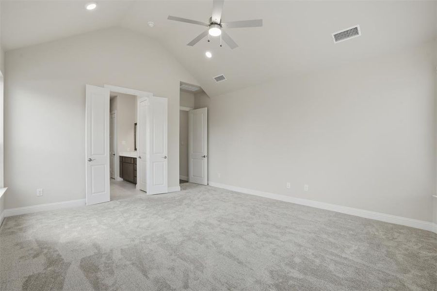 Spacious, unfurnished interior of a new home in , Wylie (Image 32).