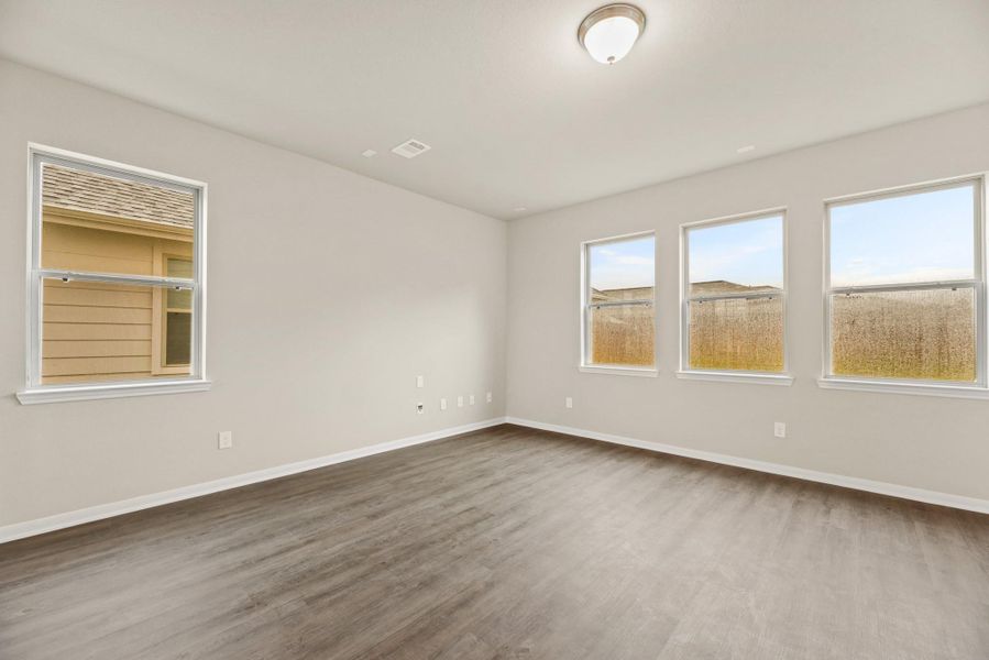 Cozy great room (*Photo not of actual home and used for illustration purposes only.)