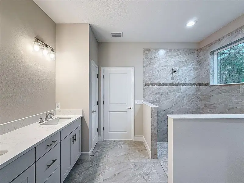 Furnished interior view inside a new home in , Homosassa (Image 21).