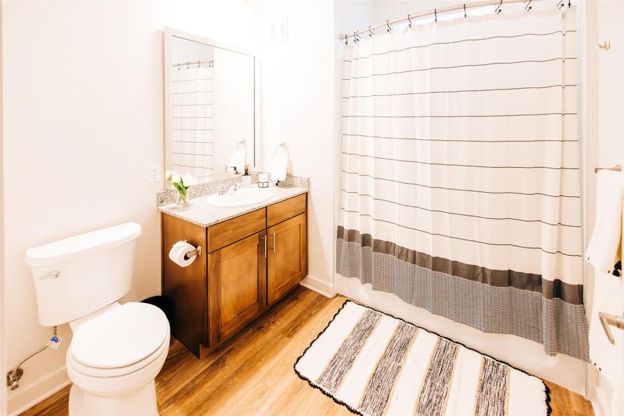 The images shown are representative photos and may not depict the exact unit available. Finishes, layouts, views, and features may vary from unit to unit.