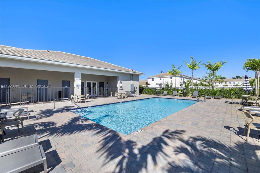Exterior details and patio area of a home in , Pembroke Pines (Image 24).