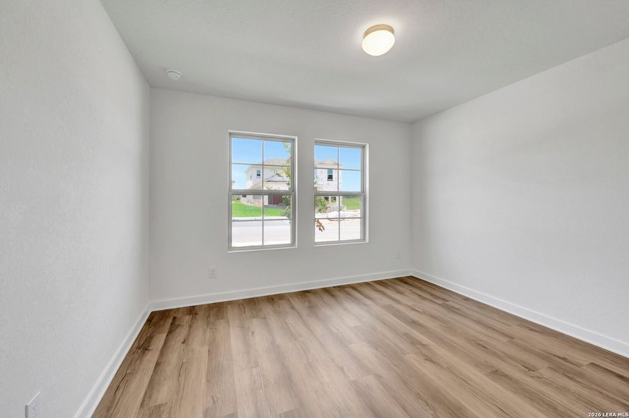Spacious, unfurnished interior of a new home in Legacy Hills, San Antonio (Image 28).