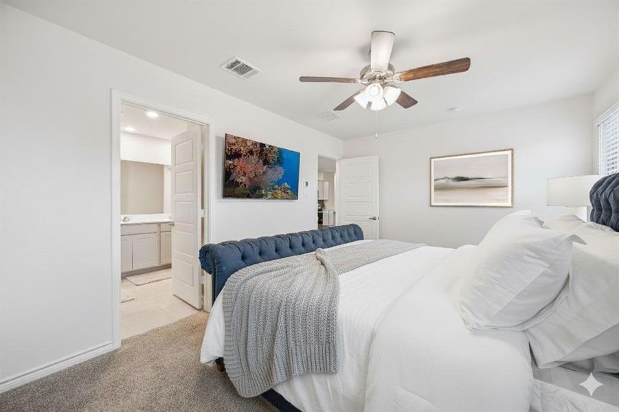 Furnished interior view inside a new home in , Lavon (Image 10).