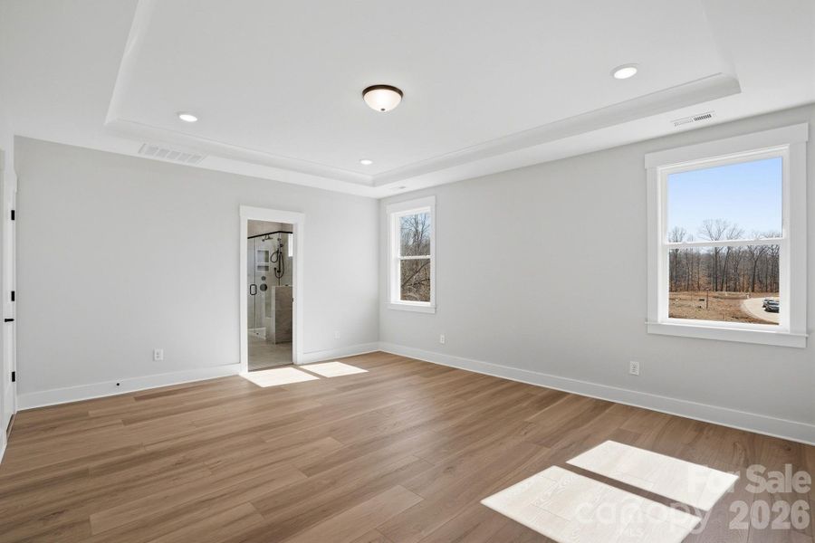 Spacious, unfurnished interior of a new home in Rone Creek, Waxhaw (Image 35).