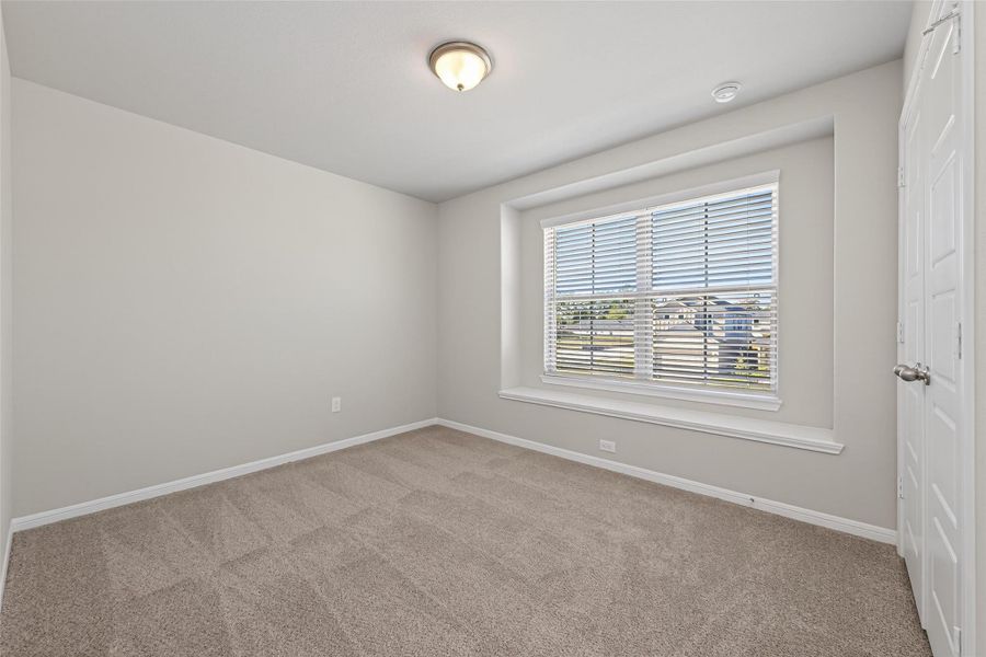Spacious, unfurnished interior of a new home in Woodland Lakes, Houston (Image 25). Spacious, unfurnished interior of a new home in Woodland Lakes, Houston (Image 25).