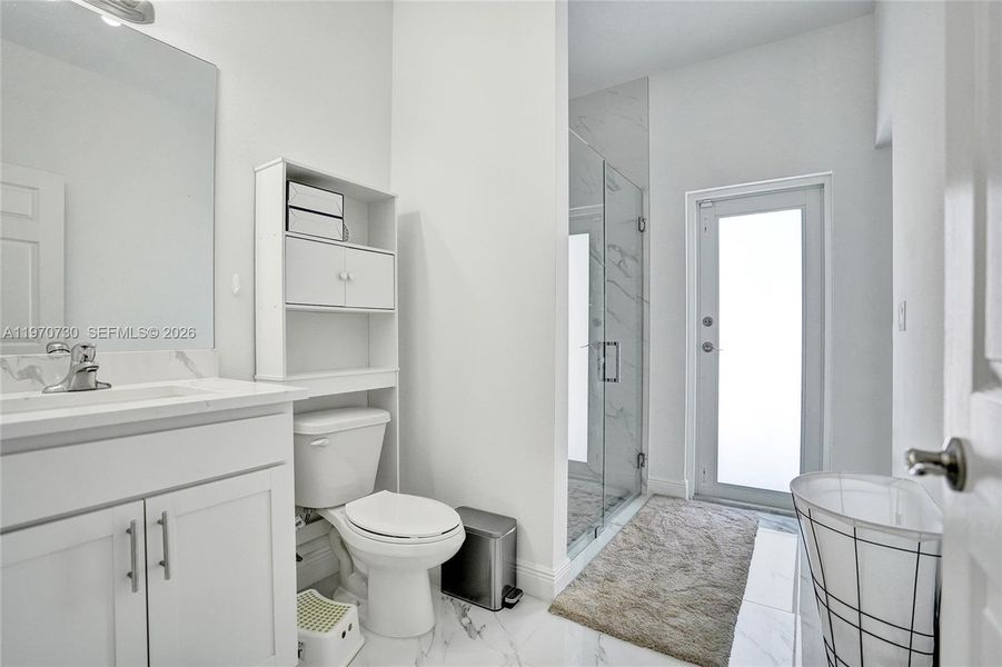 Furnished interior view inside a new home in , Loxahatchee (Image 83).