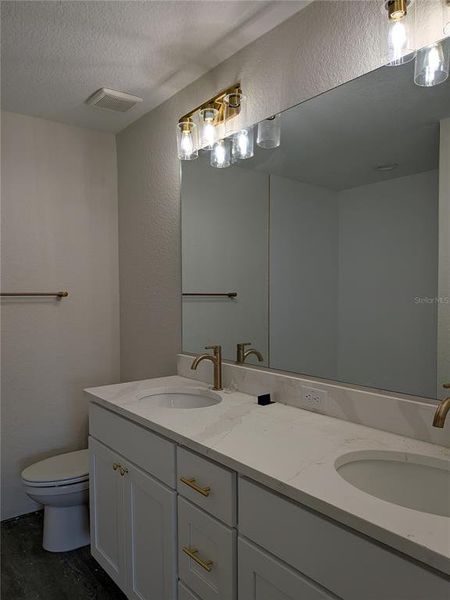 Image 44 of a home in .