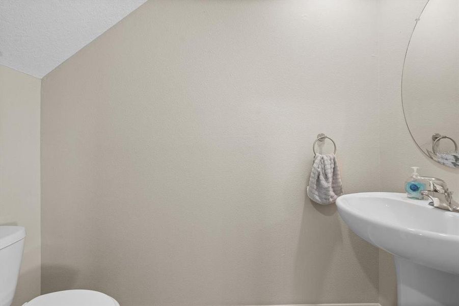 Furnished interior view inside a new home in Silverstone North, Palmetto (Image 7).