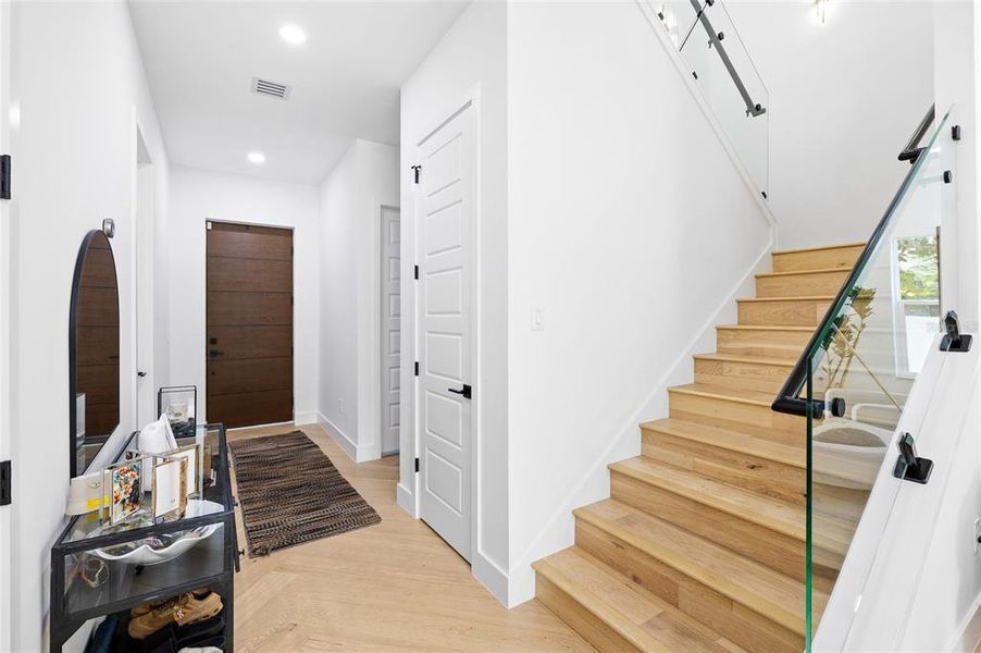 Image 50 of a home in .