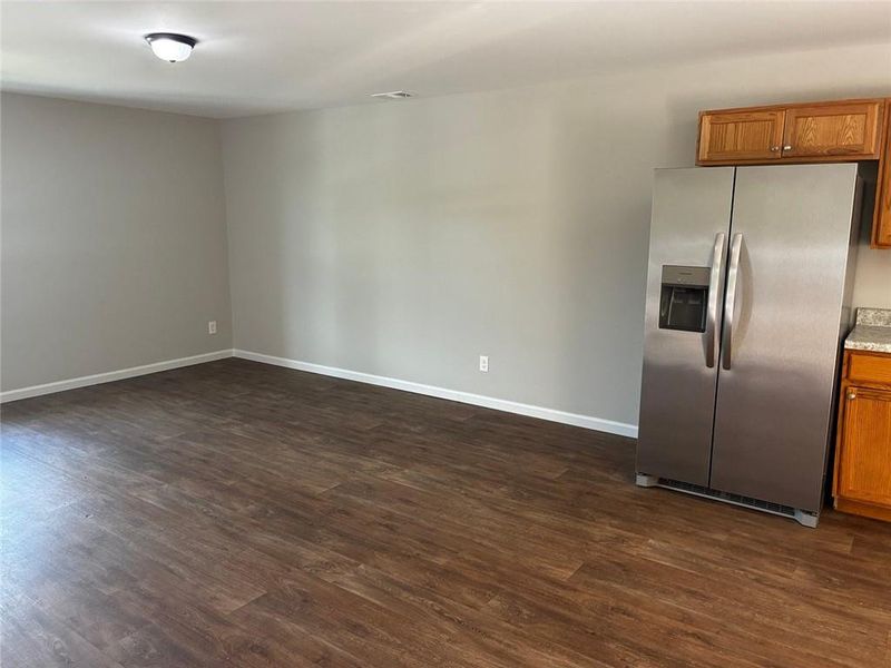 Spacious, unfurnished interior of a new home in , Gainesville (Image 18).