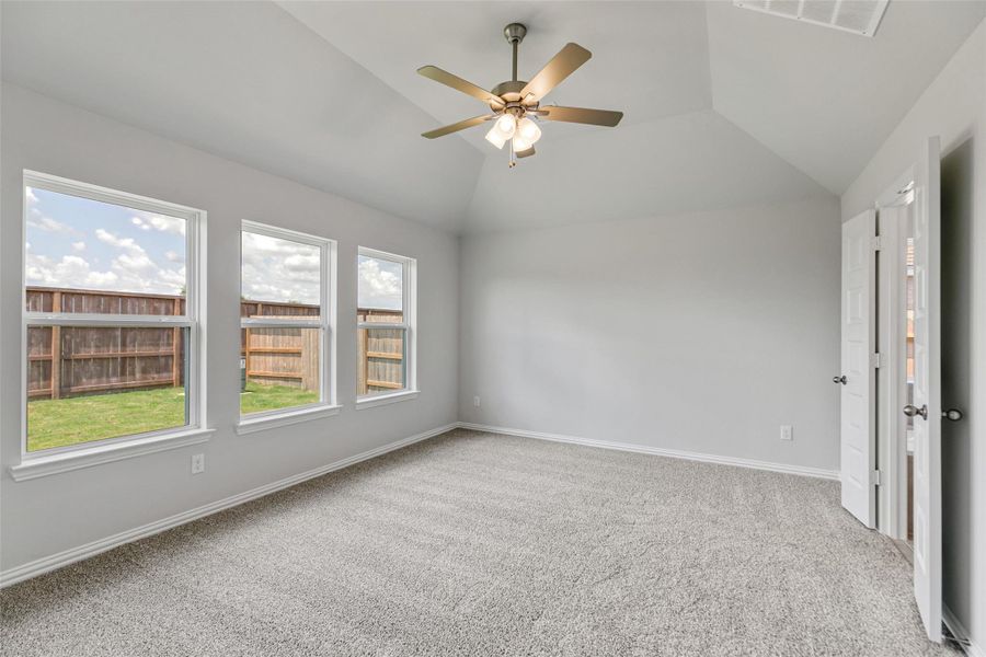 Spacious, unfurnished interior of a new home in Oakwood Estates, Waller (Image 19). Spacious, unfurnished interior of a new home in Oakwood Estates, Waller (Image 19).