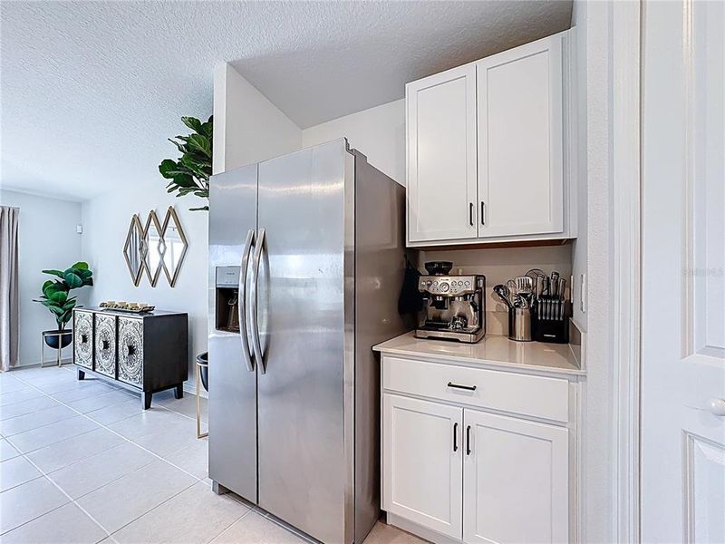 Furnished interior view inside a new home in Providence, Davenport (Image 10).